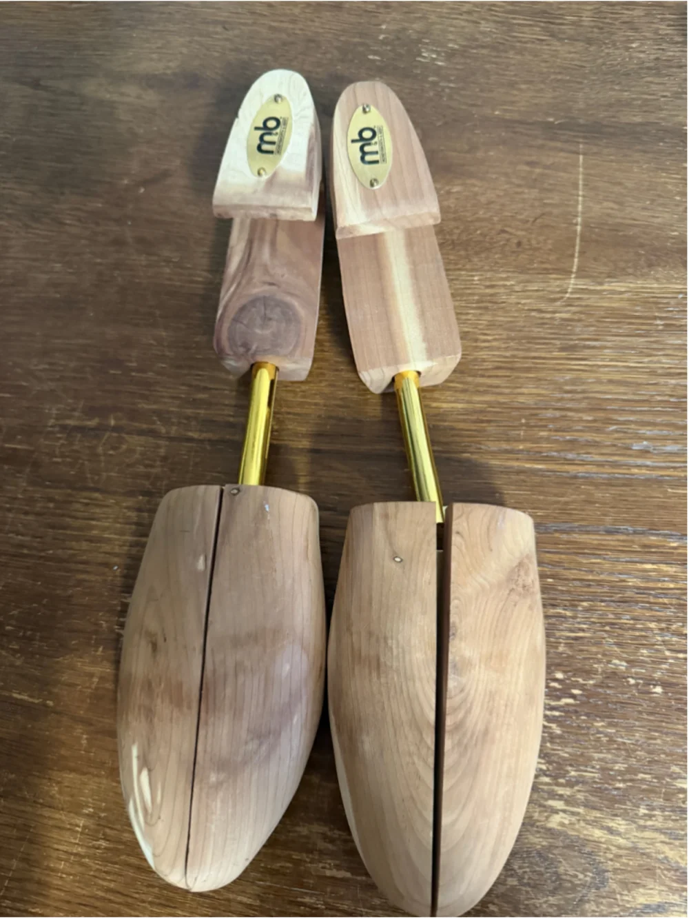 Moneysworth & Best Aromatic Cedar Shoe Trees Large Split Toe Adjustable Brass Pa